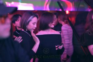 fcpx酒吧开业活动快剪模板 15秒酒吧开业-胡里花哨